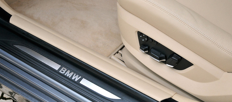 Illustration for article titled The Ten Basic Car Features You Can't Live Without